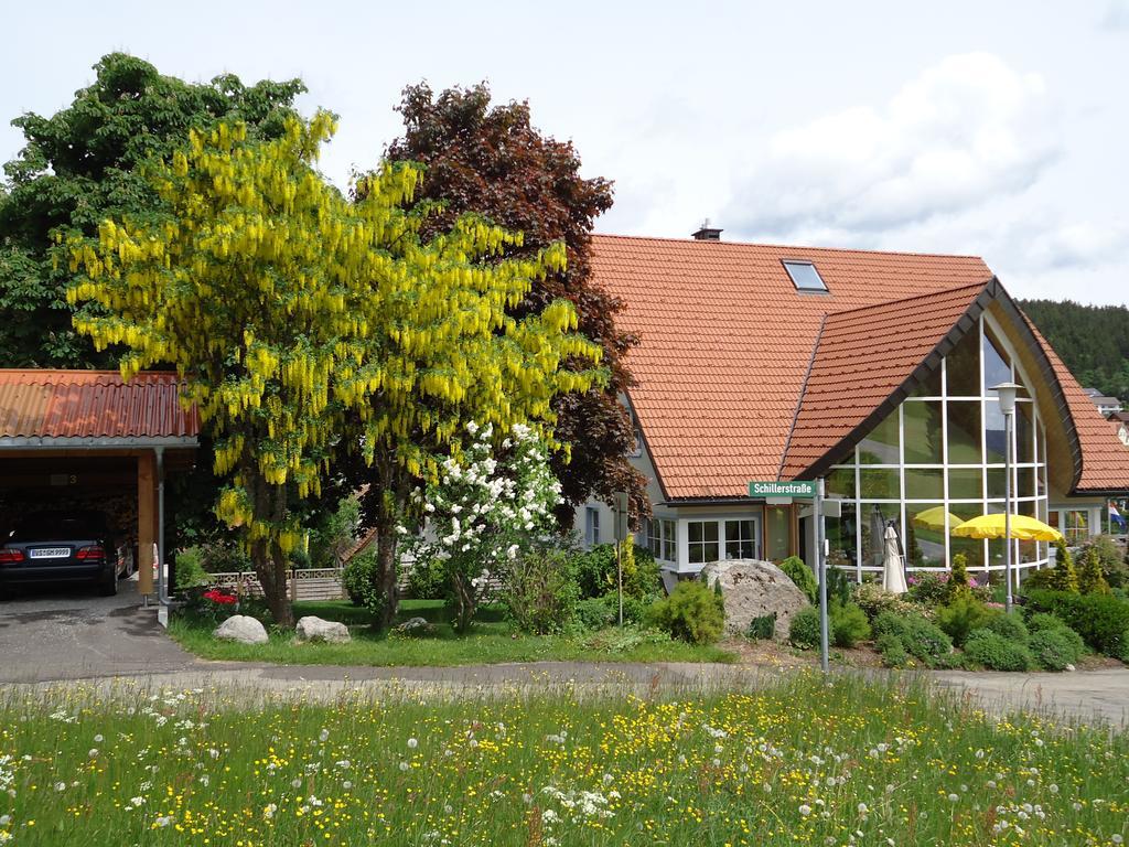 Berghotel Schiller Schonach im Schwarzwald Pokoj fotografie